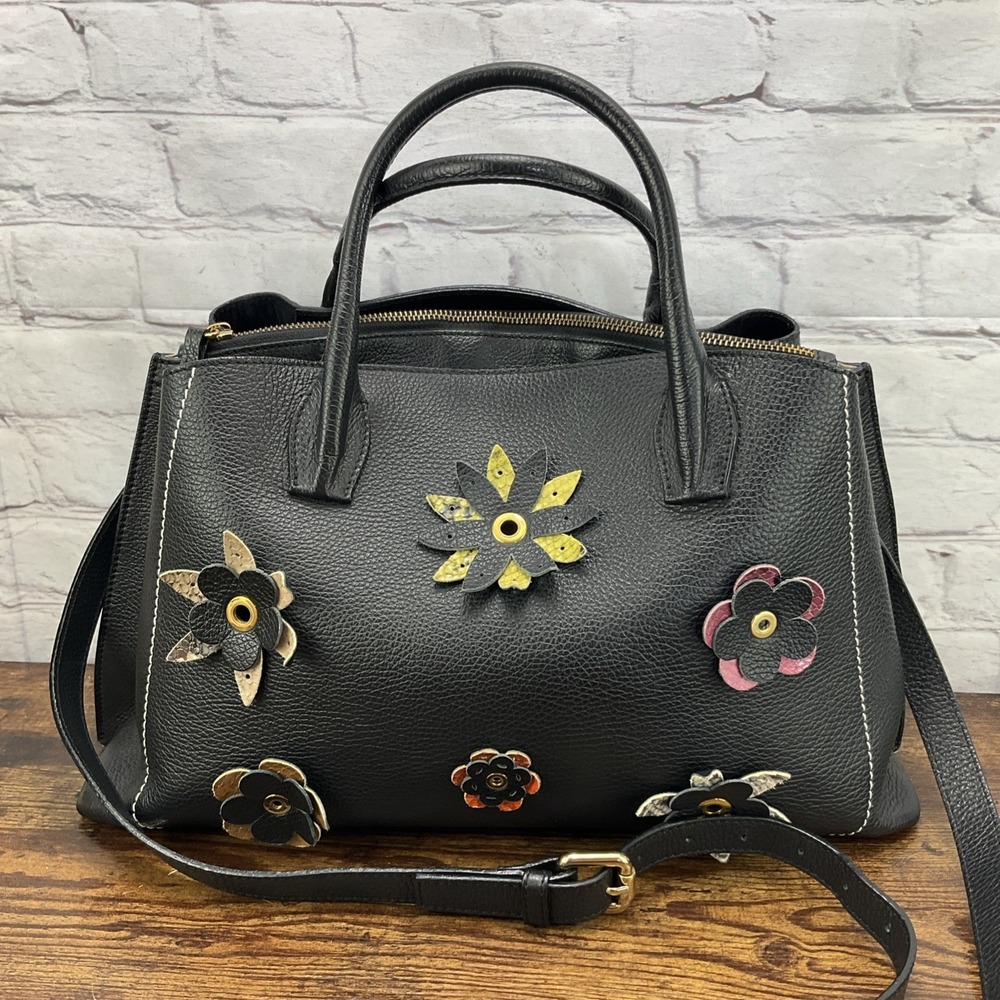 Iacucci Black Pebbled Leather  Shoulder‎ Handbag Flowers Italy applique details.